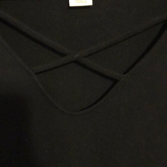 Old navy Black cross front shirt - Picture 3 of 3